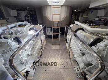 Ferretti Yachts 920