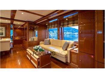 Benetti Legend 85