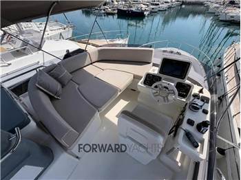 Azimut Magellano 43