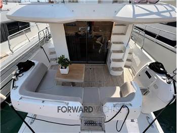 Azimut Magellano 43