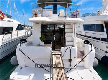 Azimut Magellano 43