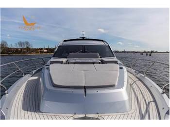 Galeon 700 SKY