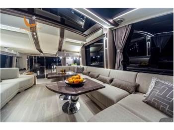 Galeon 700 SKY
