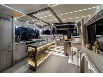 Galeon 700 SKY