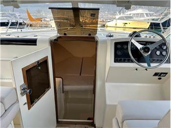 Bertram Yacht 28' Moppie