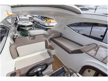 Galeon 405 HTS