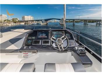 Galeon 680 FLY