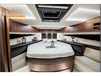 Galeon 680 FLY