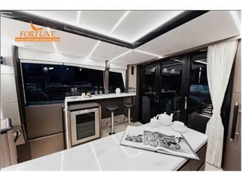 Galeon 680 FLY