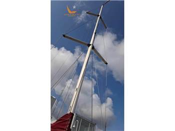 Beneteau Oceanis 411