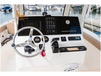 Scout Boats 240 XSF