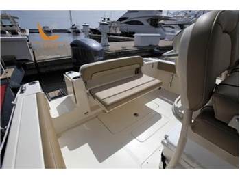 Scout Boats 240 XSF