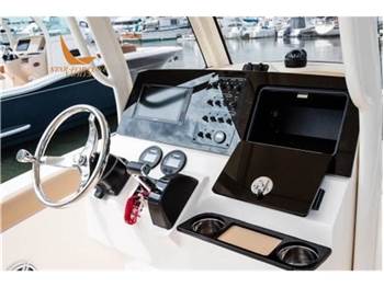 Scout Boats 240 XSF