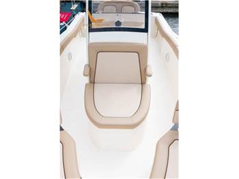 Scout Boats 240 XSF