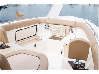 Scout Boats 240 XSF