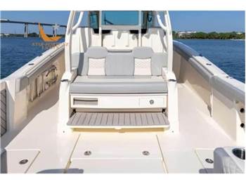 Scout Boats 400 LXF