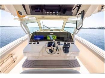 Scout Boats 400 LXF