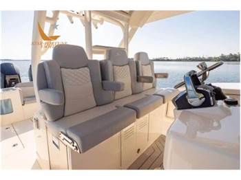 Scout Boats 400 LXF
