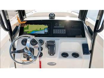 Scout Boats 220 XSF