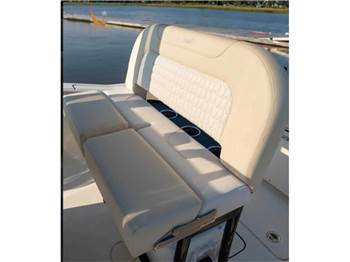 Scout Boats 220 XSF