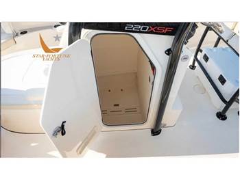 Scout Boats 220 XSF
