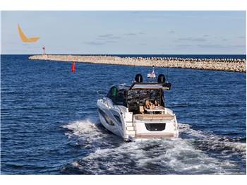 Galeon 425 HTS