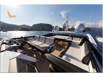 Galeon 650 Skydeck