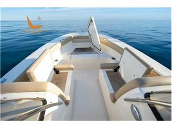 Scout Boats 195 SPORT DORADO