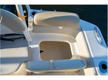 Scout Boats 195 SPORT DORADO
