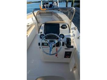 Scout Boats 195 SPORT DORADO