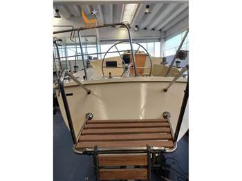 Dufour Yachts 4800