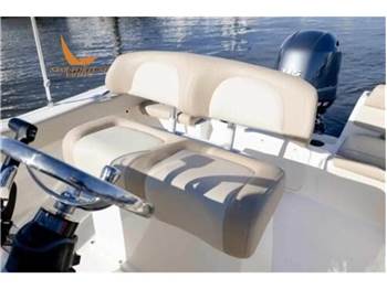 Scout Boats 195 SPORTFISH