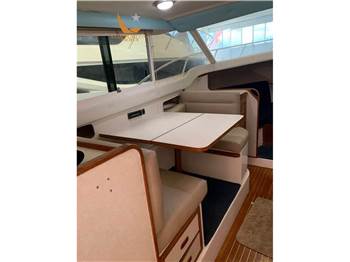 Blackfin 29  Flybridge