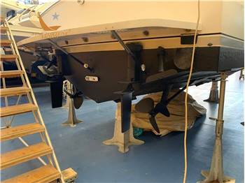 Blackfin 29  Flybridge
