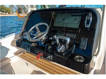 Grady White Boats 321 Coastal Explorer