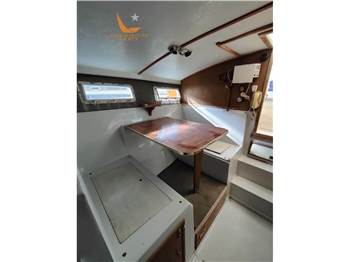 Magnum Marine 35