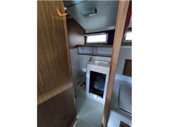 Magnum Marine 35