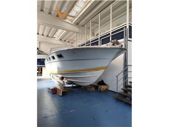Magnum Marine 35