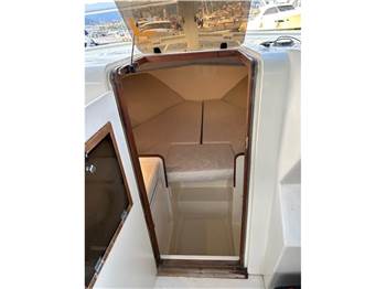 Bertram Yacht 28' Moppie
