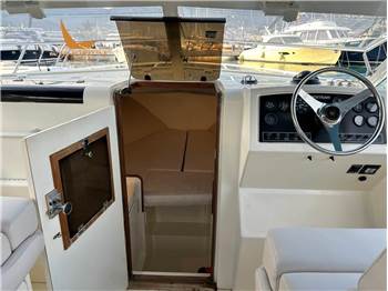 Bertram Yacht 28' Moppie