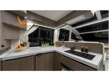 Galeon 470 Skydeck