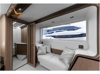 Galeon 800 FLY