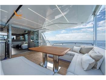 Galeon 800 FLY