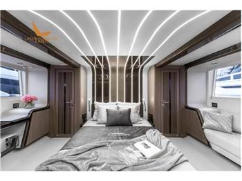 Galeon 800 FLY