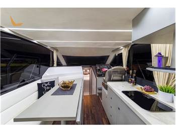 Galeon 360 FLY