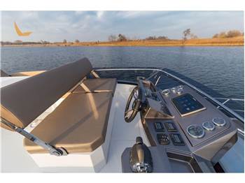 Galeon 360 FLY