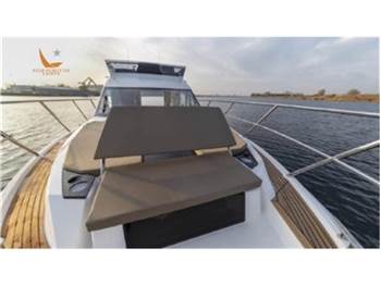 Galeon 360 FLY