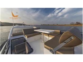 Galeon 360 FLY
