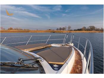 Galeon 360 FLY