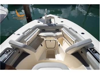Scout Boats 305 LXF